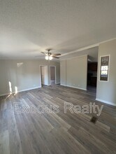 832 Brooks Mangum Rd in Cameron, NC - Building Photo - Building Photo