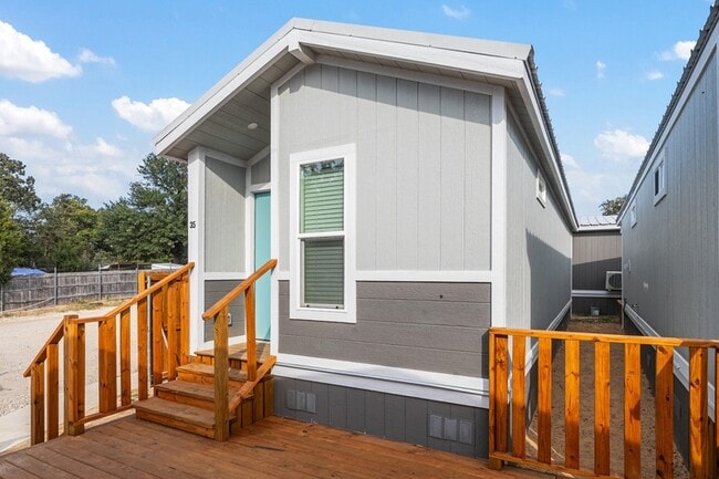 property at 720 Pritchett Ln