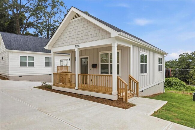 property at 122 Hilltop Dr SW