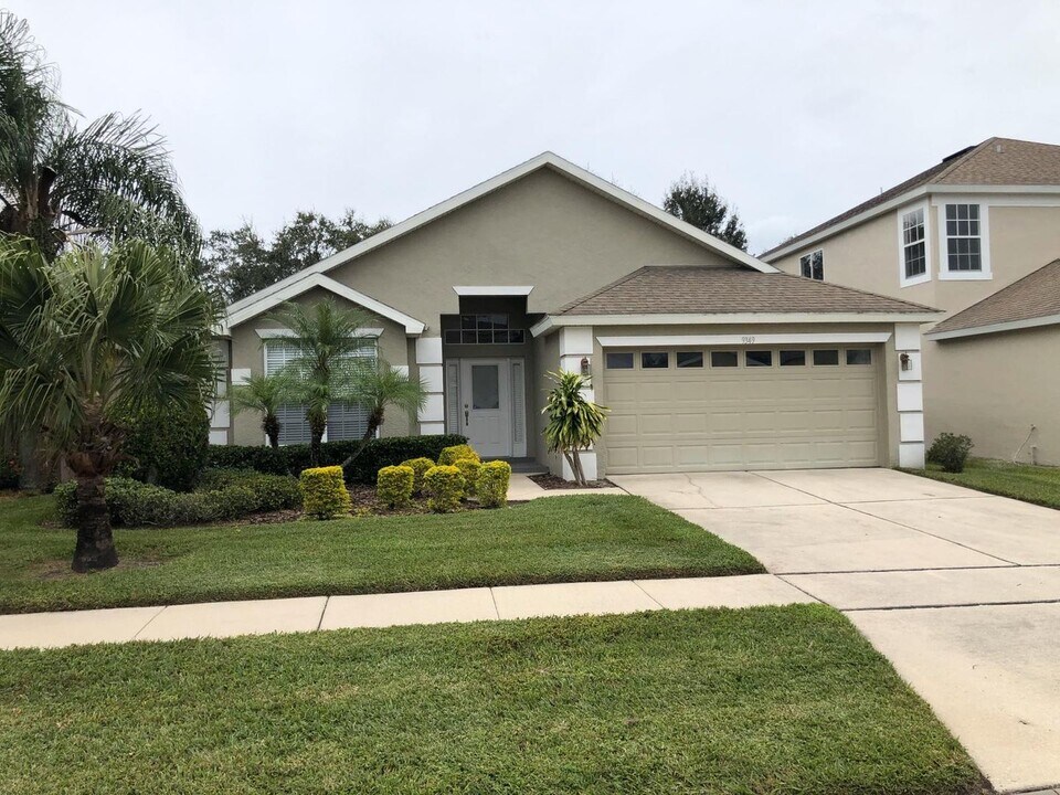 9349 Pecky Cypress Way in Orlando, FL - Building Photo