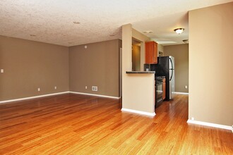 Park Landing in Portland, OR - Building Photo - Interior Photo