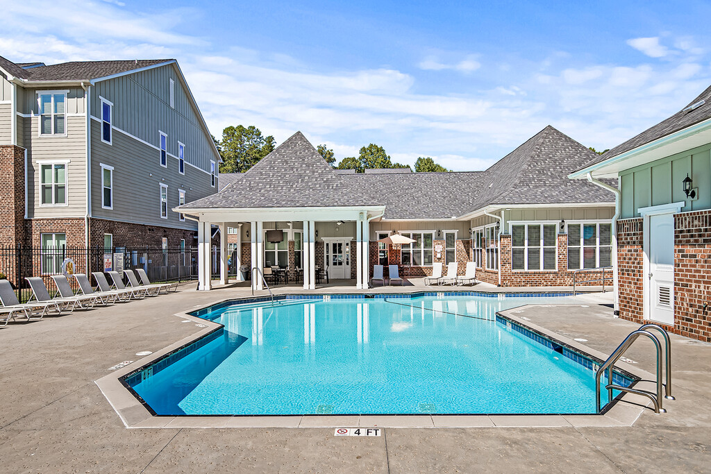 Dilworth Apartment Homes in Asheville, NC