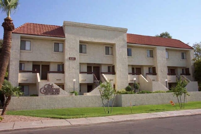 property at 1215 E Lemon St