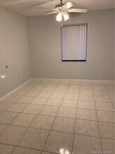 8701 SW 141st St-Unit -A3 in Palmetto Bay, FL - Foto de edificio - Building Photo