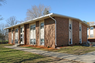 Greenvale Place Apartments in Northfield, MN - Building Photo - Building Photo