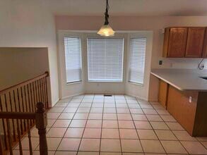 8004 S Old Barn Dr in Sandy, UT - Building Photo - Building Photo