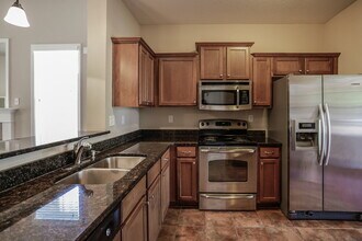 4960 Bending Creek Cove in Arlington, TN - Foto de edificio - Building Photo