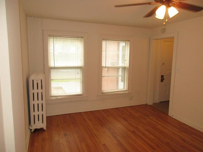 property at 121 E Gorham St