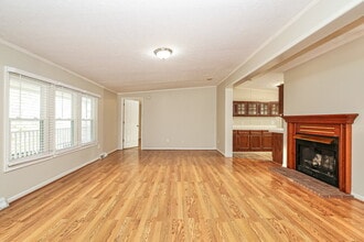 5900 Holder Rd in Clemmons, NC - Building Photo - Building Photo