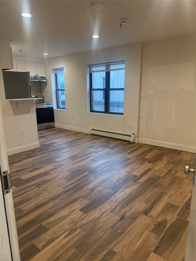 106 Hempstead Turnpike in West Hempstead, NY - Building Photo - Building Photo