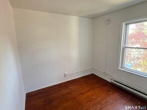 33 Olive St in Meriden, CT - Building Photo - Building Photo