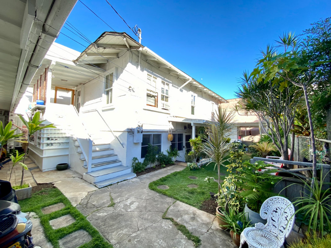 937 Coolidge St in Honolulu, HI - Building Photo - Building Photo