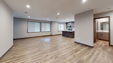 882 20th Ave SE in Minneapolis, MN - Building Photo - Building Photo