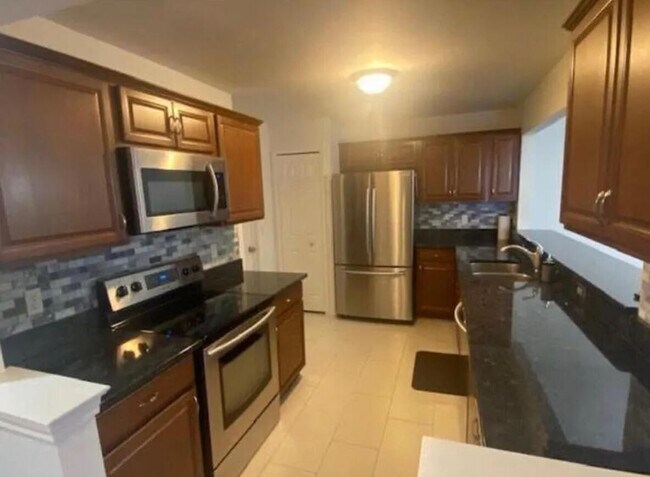 45688 Warwick Dr in Macomb, MI - Building Photo - Building Photo