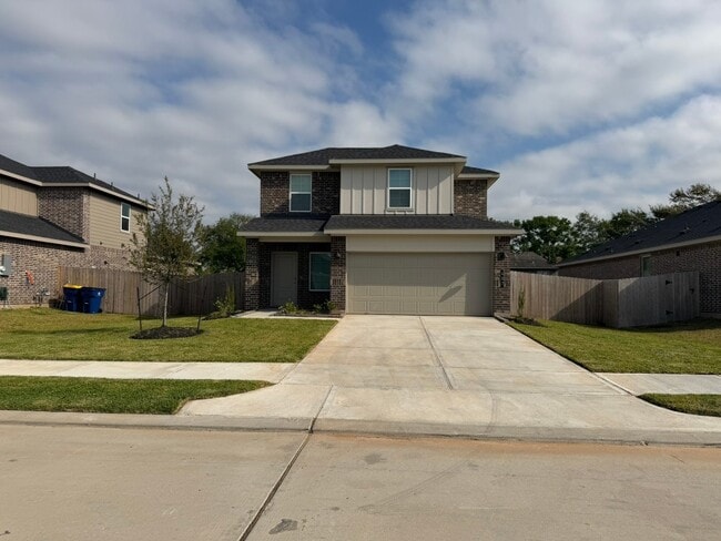 property at 407 Robin Ct