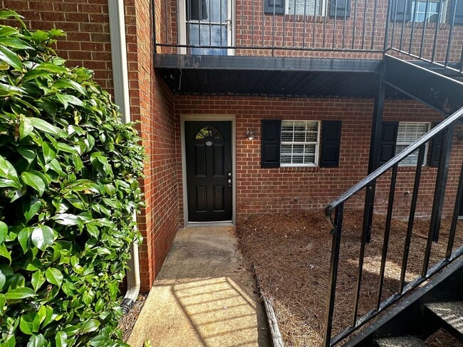 1055 Baxter St in Athens, GA - Building Photo - Building Photo