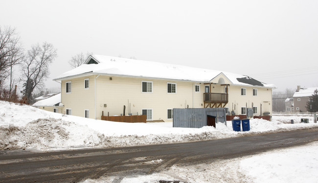 900 S Maple Rd in Ann Arbor, MI - Building Photo - Building Photo