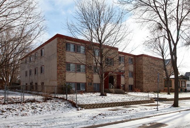 2913 29th Ave S in Minneapolis, MN - Foto de edificio - Building Photo