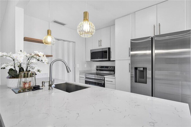 11974 SW 110th St Cir S in Miami, FL - Building Photo - Building Photo