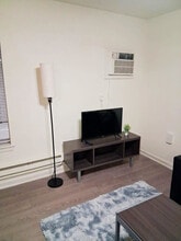 1051 Southern Dr in Columbia, SC - Building Photo - Building Photo