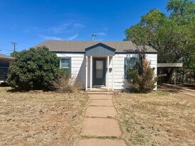 2816 40th St in Lubbock, TX - Building Photo