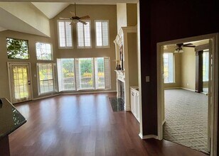 418 Old York Rd in Irving, TX - Foto de edificio - Building Photo