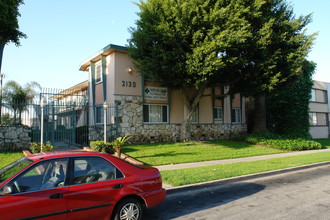 2126-2130 W El Segundo Blvd in Gardena, CA - Foto de edificio - Building Photo