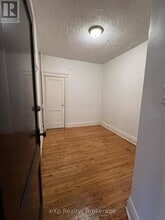 109 Downie St in Stratford, ON - Building Photo - Building Photo