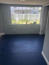 1236 Peak Rd in Lantana, FL - Building Photo - Building Photo