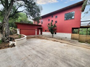 325 Southwind Rd in Lago Vista, TX - Building Photo - Building Photo