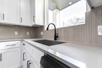 5912 Mayle St in Houston, TX - Building Photo - Building Photo