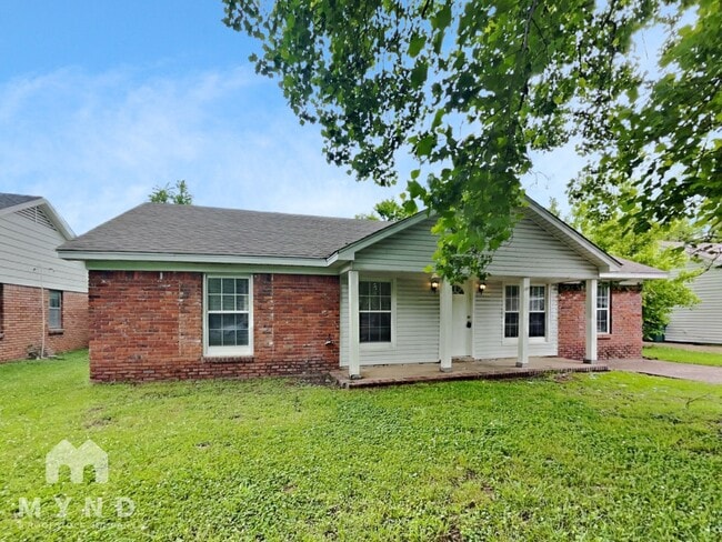 property at 2274 Ashland Dr