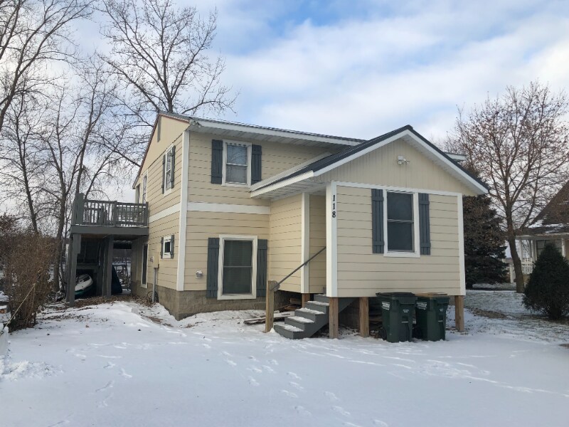 118 Willow Point Dr in Elysian, MN - Building Photo