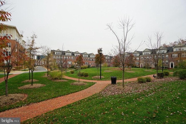 7981 Reserve Way in Vienna, VA - Building Photo - Building Photo