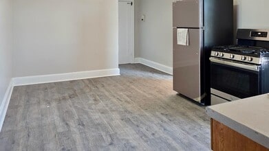 368 Broadway in Bayonne, NJ - Building Photo - Building Photo