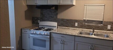 349 State Hwy 95 in Elgin, TX - Building Photo - Building Photo