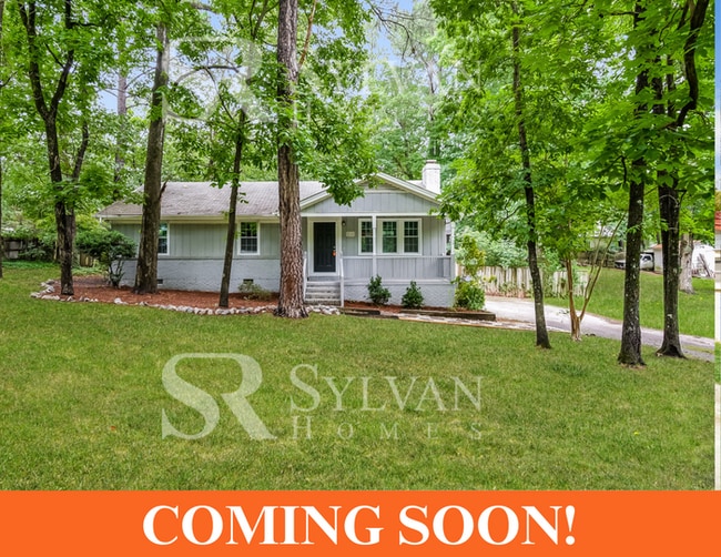 property at 214 Lynnwood Estates Dr