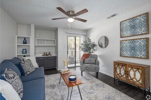 2170 Thousand Oaks Dr, Unit 0536T in San Antonio, TX - Building Photo