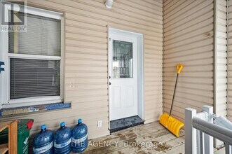 26 Bergey St in Cambridge, ON - Building Photo - Building Photo