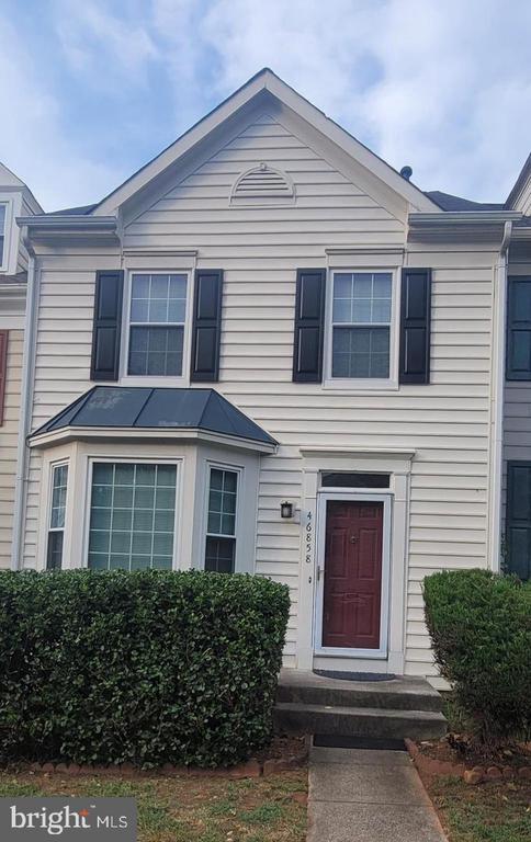 property at 46858 Lawnes Creek Terrace