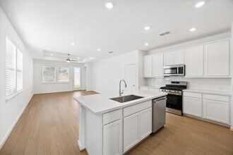 9031 Ashland Cottage Ln in Cypress, TX - Building Photo - Building Photo