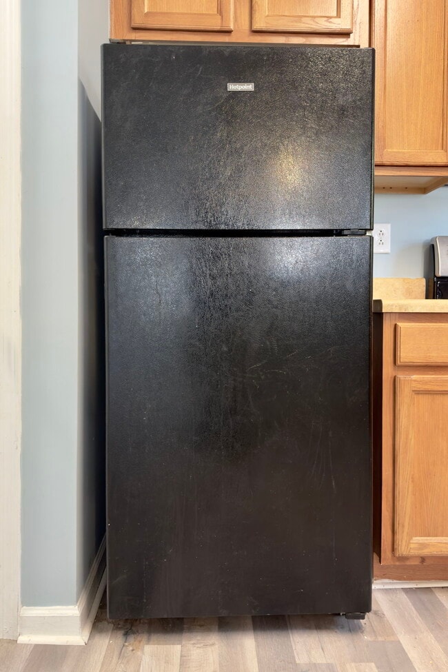 property at 7679 Creekside Ln