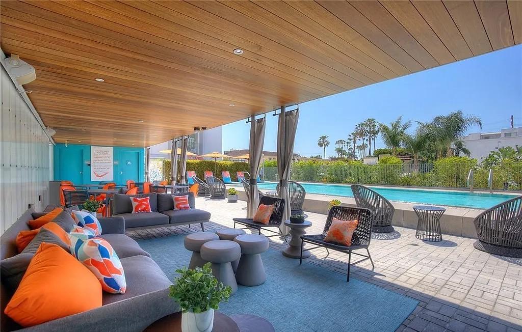 901 Hancock Ave in West Hollywood, CA - Building Photo
