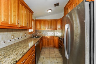 792 Hancock Cir in Akron, OH - Foto de edificio - Building Photo