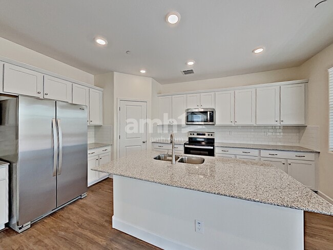 12502 N 60th Ave in Glendale, AZ - Building Photo - Building Photo
