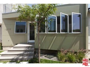 1515 Orange Grv Ave in Los Angeles, CA - Building Photo - Building Photo