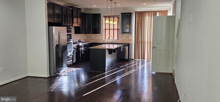 14067 Marketcenter Dr in Clarksburg, MD - Building Photo - Building Photo