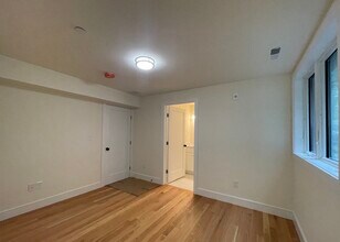 65 Cameron St in Brookline, MA - Foto de edificio - Building Photo