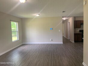 8444 Hewitt St in Jacksonville, FL - Building Photo - Building Photo