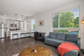 6160 N Rural St in Indianapolis, IN - Foto de edificio - Building Photo